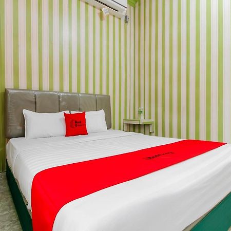 Oyo 2186 Esbe Hotel Syariah Танджунгпандан Экстерьер фото