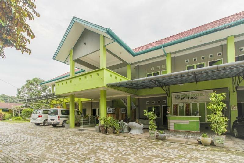 Oyo 2186 Esbe Hotel Syariah Танджунгпандан Экстерьер фото