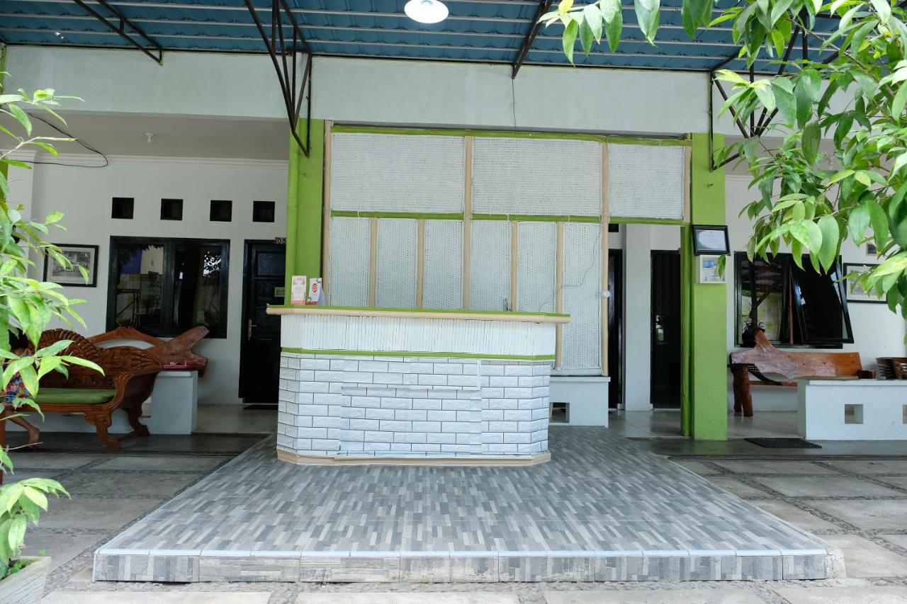 Oyo 2186 Esbe Hotel Syariah Танджунгпандан Экстерьер фото