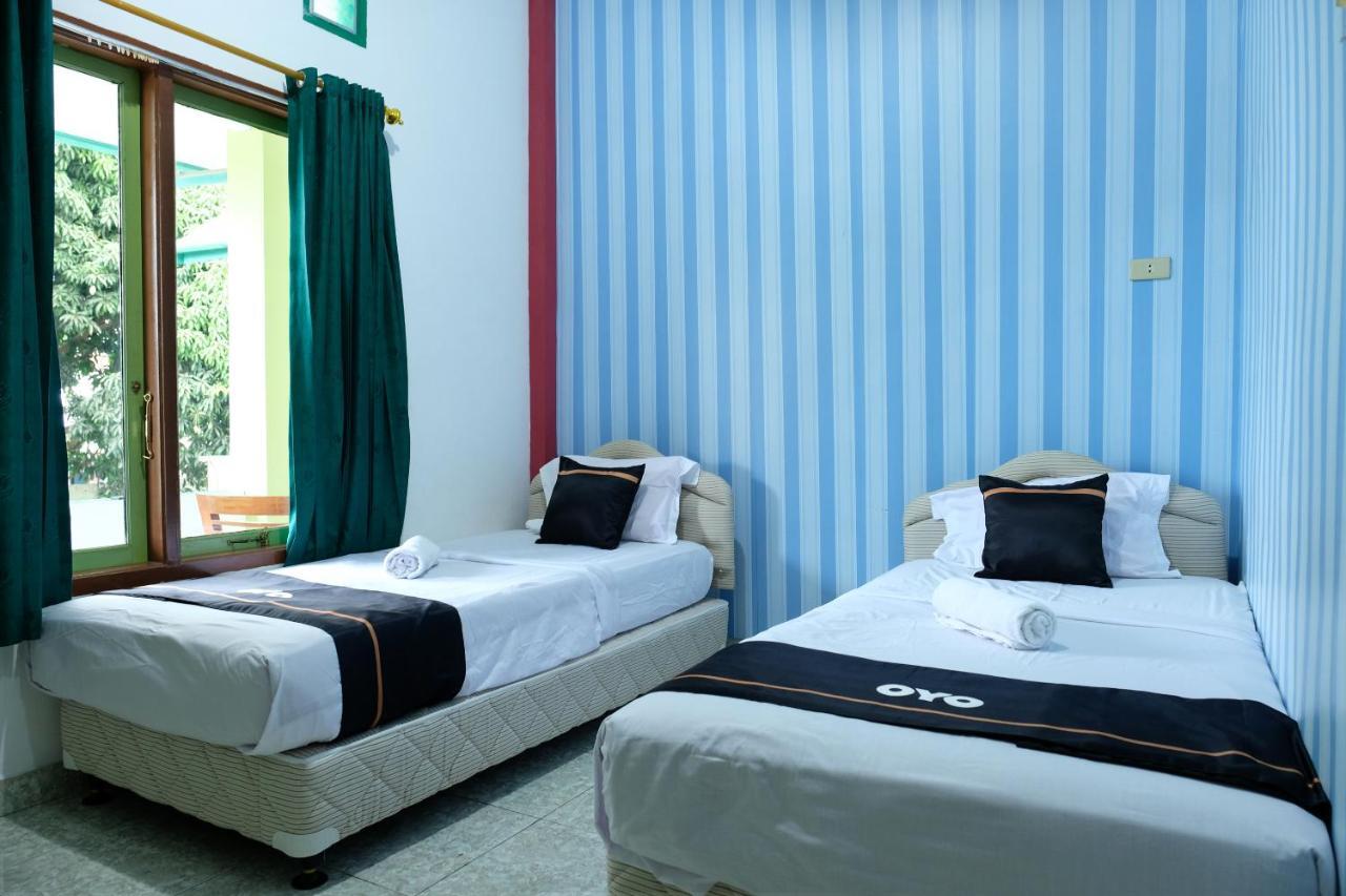 Oyo 2186 Esbe Hotel Syariah Танджунгпандан Экстерьер фото